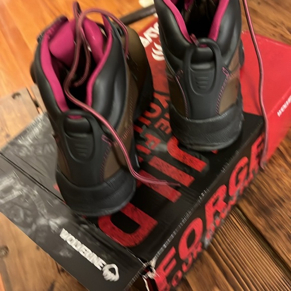 Wolverine Merlin, waterproof composite toe 6” work boots for women. NWB - Picture 3 of 6